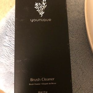 Younique brush cleaner